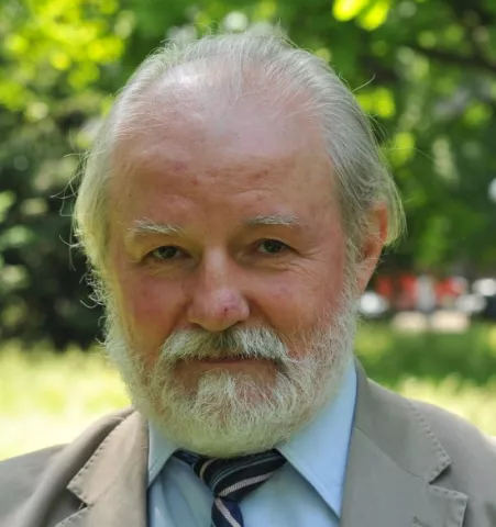 Prof. dr hab. inż. Jerzy Petera
